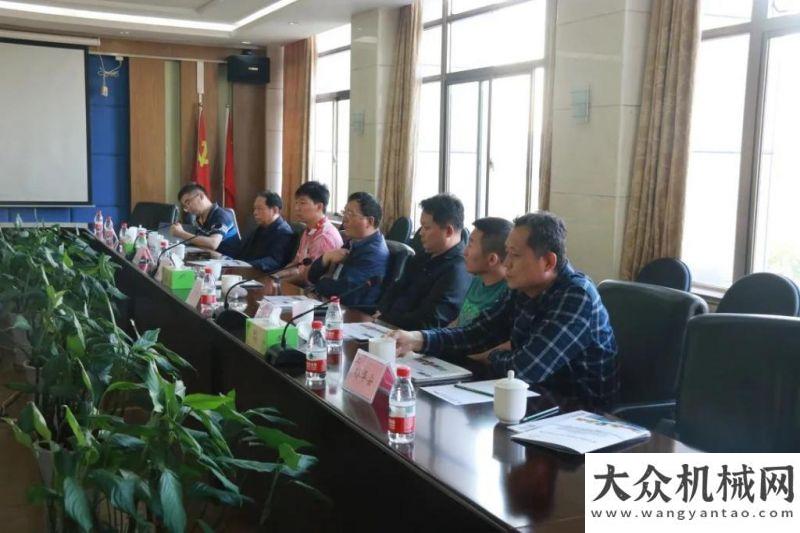 增施工神器北京市標(biāo)桿混凝土企業(yè)代表走進(jìn)華菱星馬參觀交流快來看