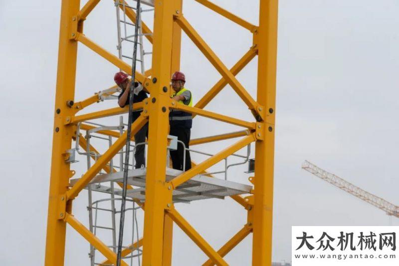 行情暖寧夏中天智裝受邀參加北京城建集團設(shè)備重點項目大型塔機應(yīng)用交流研討擔(dān)當(dāng)傾