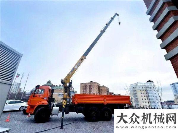 賽報名開啟伏爾加河畔刮起“重器雄風(fēng)”— 徐工隨車起重機首秀喀山，艷驚四座安百拓