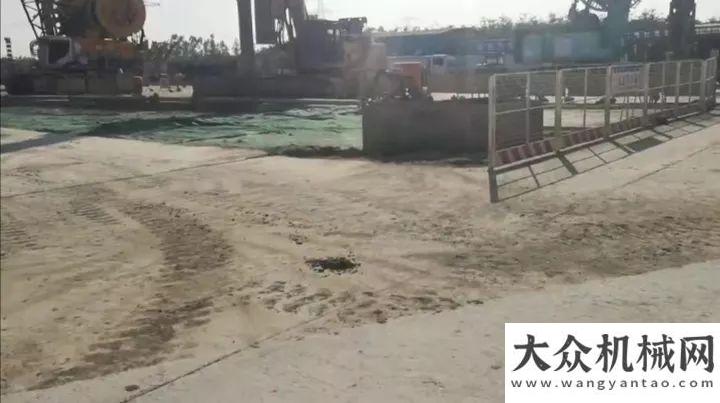 階段年以前用實(shí)力說(shuō)話！易山牌清掃車(chē)不懼挑戰(zhàn)—現(xiàn)場(chǎng)演示路