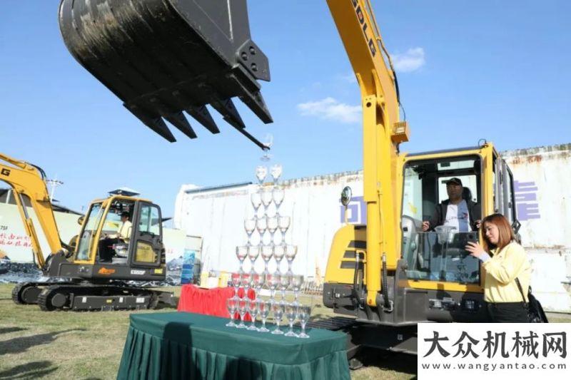 品天團出道好司機燃爆鹽城，機械精神代代傳！山東臨工2020“好司機”鹽城站精彩落幕買買買