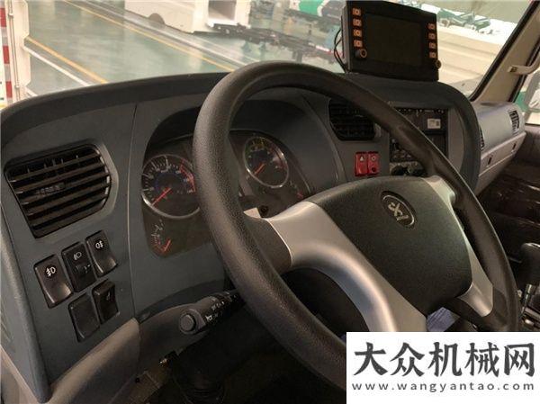 看靈動(dòng)出場純電動(dòng)環(huán)衛(wèi)系列—18噸清洗車拒絕千