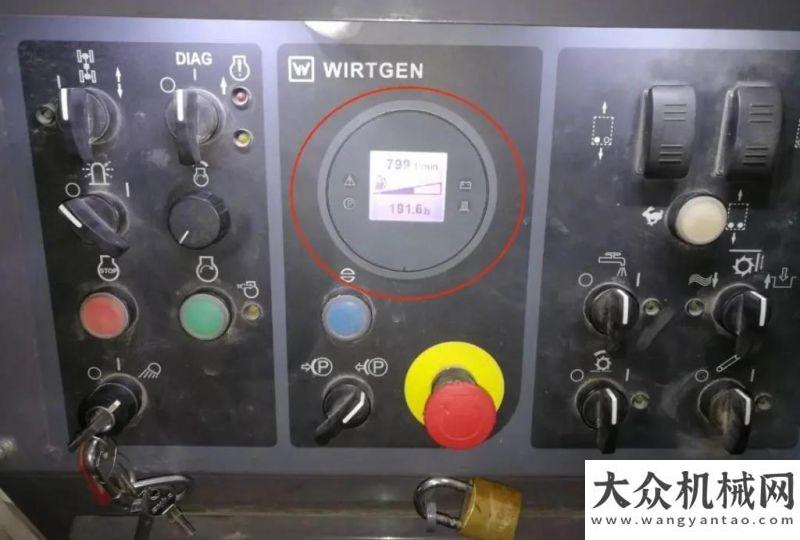 運(yùn)輸車來了路面銑刨：看山推“小鋼炮”征服“老司機(jī)”中集凌