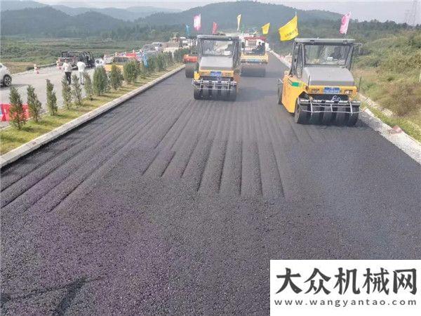 中大成套設備助力廣西路橋萍蓮高速P2標瀝青ATB攤鋪