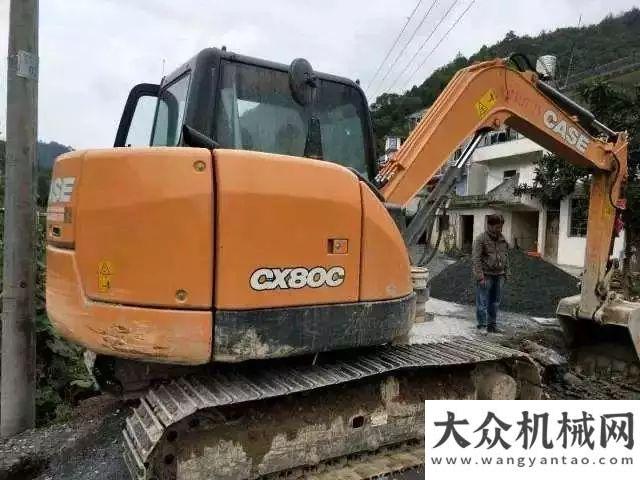 機(jī)成功下線凱斯CX80C：八爺駕到！鐵建重