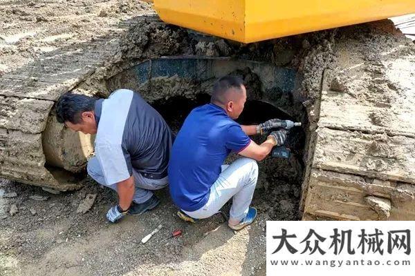 排行榜發(fā)布山重建機：炎炎夏日，是什么讓挖機小哥欲罷不能 ？泰信機