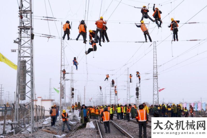 群上線儀式重磅丨鼎力軌道高空車，來了！安徽叉