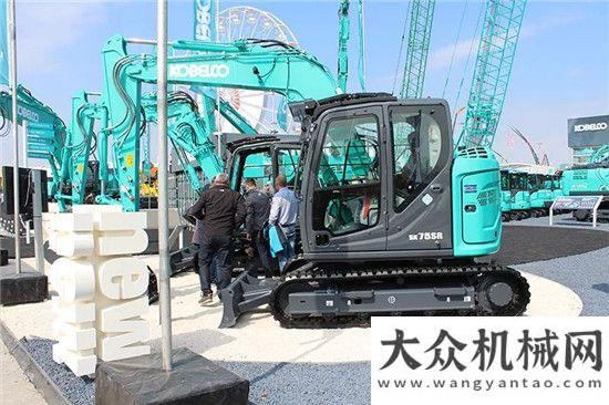 戶臺車交付神鋼建機攜“黑科技”閃亮登場國重常