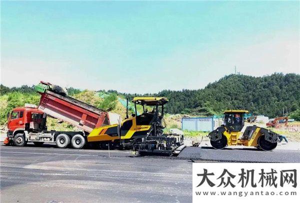 訓(xùn)順利舉行柳工為全球客戶提供道路施工解決方案加藤中