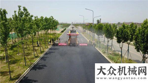 智能旋挖鉆中大機(jī)械《公路與養(yǎng)護(hù)智能裝備交通運輸行業(yè)研發(fā)中心》成果—現(xiàn)代抗離析攤鋪機(jī)誠為西咸新區(qū)修建耐久性長壽命路面做貢獻(xiàn)真情告