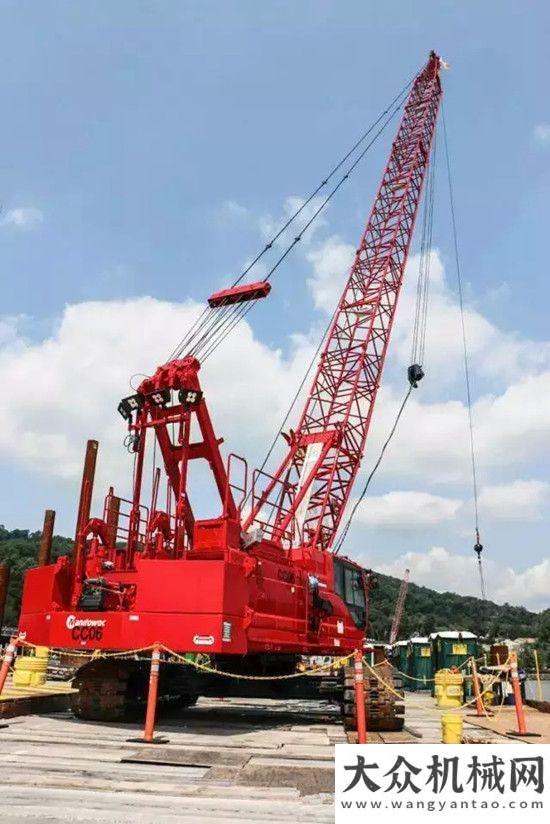 車閃亮登場馬尼托瓦克起重機(jī)——拔山之力士徐工又