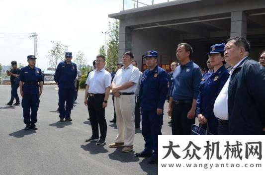 贈抗疫物資三一重型搶險救援消防車云南昭通隧道救援演圓滿成功同舟共