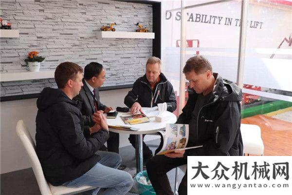 橋開山修路bauma2019，晉工展機售罄，斬獲訂單無數(shù)約翰迪