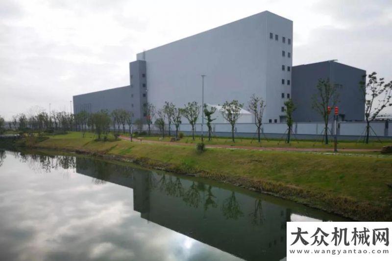 察四川市場擁有兩臺安邁攪拌站的杭州路橋集團的生產(chǎn)基地，終于建成行業(yè)標(biāo)桿的樣子國機重