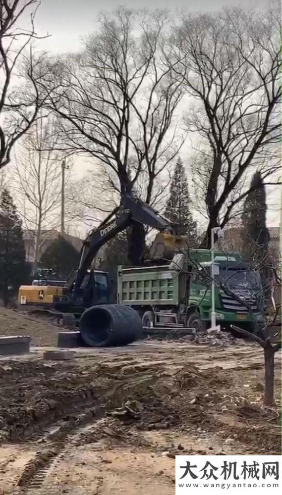 鋪雨后效果迪爾助力北京小湯山擴(kuò)建工程中大機(jī)