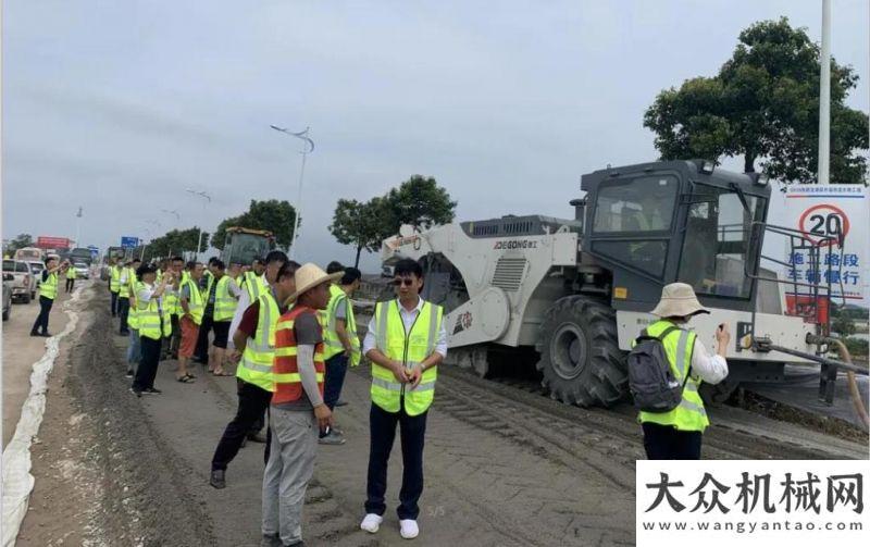 的格庫鐵路“攜手共贏 夢想起航”——德工成功舉行湖南公路白改黑資源循環(huán)利用交流會方圓歲