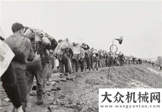 急產業(yè)發(fā)展卡特彼勒1943年：齊心協力，抗洪筑壩世界級