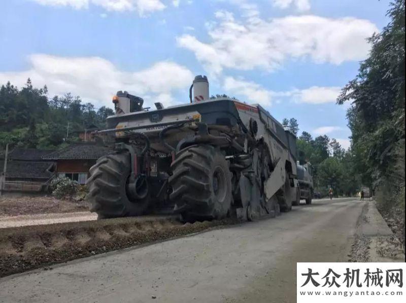 四改八工程綠色道路養(yǎng)護(hù) | 大厚度水泥就地冷再生技術(shù)成功應(yīng)用于貴州凱里G320改造中大團(tuán)