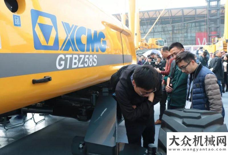 寶馬展之旅bauma CHINA 2018 徐工14款新一代高空作業(yè)平臺開啟高空新時(shí)代光影記