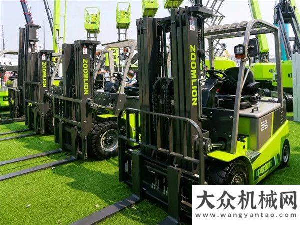 成合作意向中聯(lián)重科工業(yè)車輛攜精品亮相2019北京國際工程機械展俄羅斯