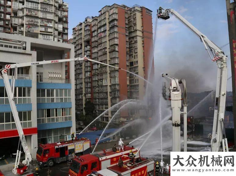 貧持續(xù)發(fā)力徐工DG42/C1消防車上演高空救人“大戲”攻