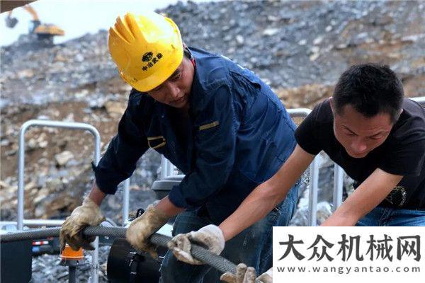 線道路致敬！高溫下的徐工基礎(chǔ)人方圓集