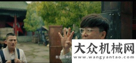 道上的分秒必爭！萬無一失！ 徐工70年后情景再現(xiàn)《我和我的祖國》前夜篇！中聯(lián)重