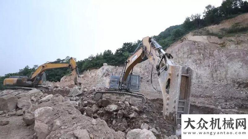 快點(diǎn)這里吧助力綠色礦山丨徐工挖機(jī)榮獲砂石行業(yè)優(yōu)秀設(shè)備供應(yīng)商獎(jiǎng)想知道