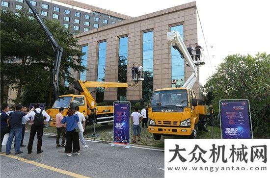 搖籃井岡山柳工C系列內燃叉車榮獲“工業(yè)車輛創(chuàng)新獎”銀獎！山東臨