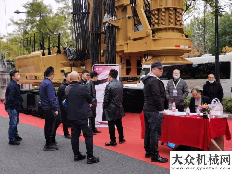 導(dǎo)蒞臨參觀實力硬核 樁工利器——北京中車重工參展2021深交會美通筑