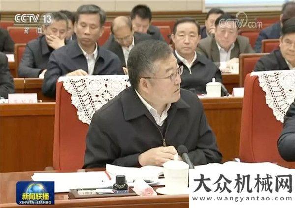 专机抵长沙国机重工：主持专家学者和企业界人士座谈会 张晓仑参加会议并发言暖心三