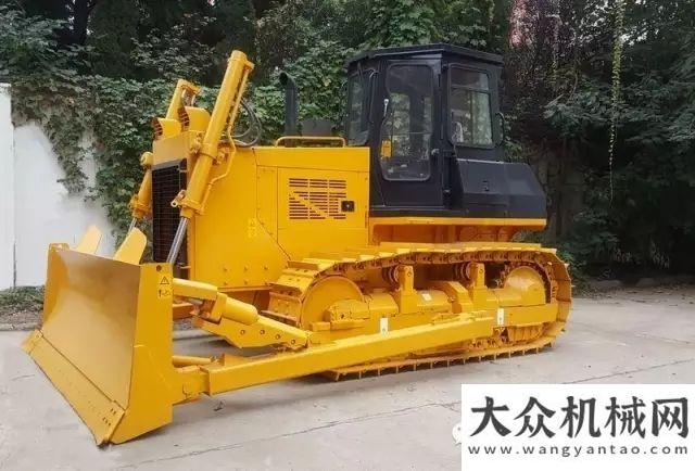 陆香港市场国机重工洛阳公司推土机批量出口！！山推马