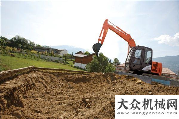 績(jī)?cè)賱?chuàng)新高凝聚改變之力 日立建機(jī)ZAXIS60-5A榮獲CMIIC2019明星產(chǎn)品獎(jiǎng)央視專