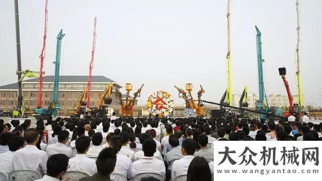 家重點(diǎn)工程工程機(jī)械最強(qiáng)戰(zhàn)隊(duì)報(bào)到！今晚央視《對(duì)話》見證這些世界之最細(xì)數(shù)星