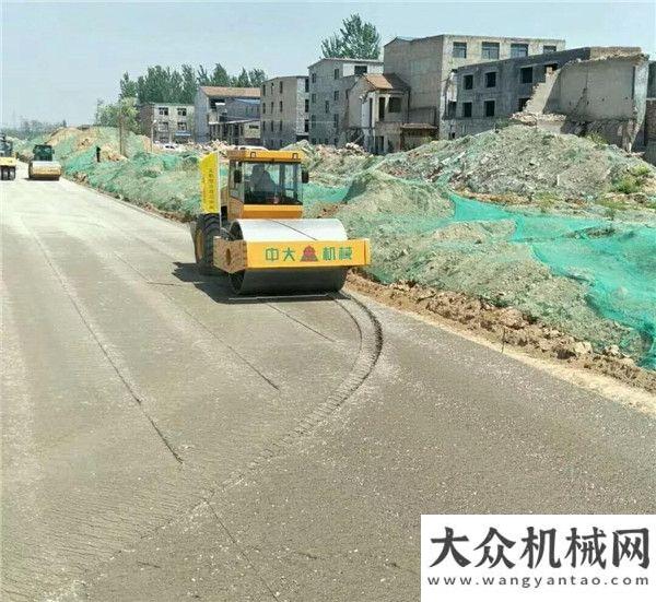 臺叉車訂單中大機械助力商丘市政道路中聯(lián)重