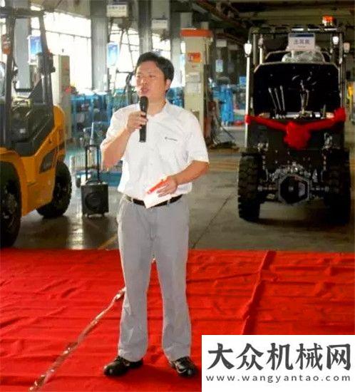 爾工廠下線柳工C系列內(nèi)燃叉車(chē)批量出口歐洲　實(shí)現(xiàn)國(guó)際市場(chǎng)新突破第萬(wàn)輛