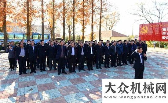 云浮石材展方圓集團委組織開展“主題日”活動晉工機