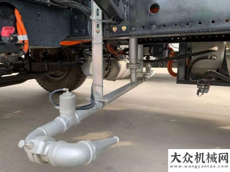 雷沃裝載機(jī)森源純電動環(huán)衛(wèi)車系列一--- 純電動18噸抑塵車！一圖收