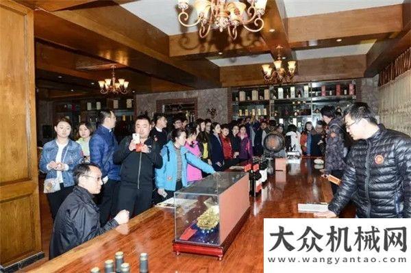 流唱響蘭州方圓集團工業(yè)旅游游客接待迎來小徐工道