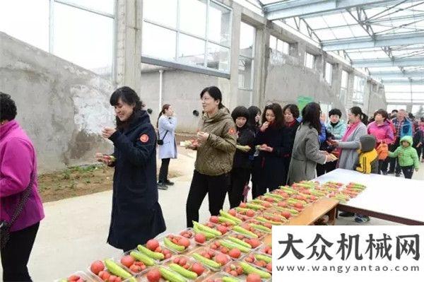 流唱響蘭州方圓集團工業(yè)旅游游客接待迎來小徐工道