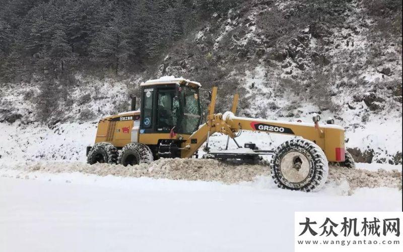 工極限深度徐工道路：冬季施工安全防范？來(lái)這里，聽(tīng)小路為您科普！上海金