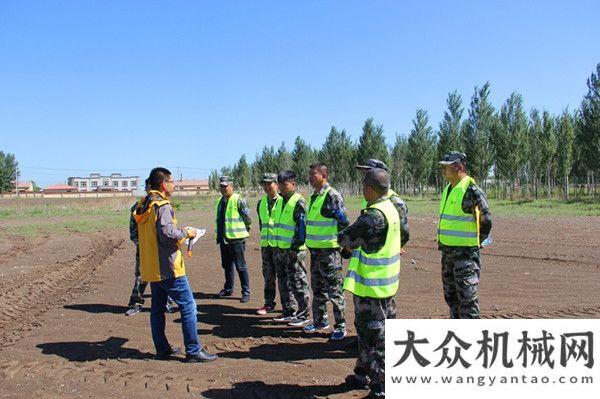 水之城重慶2017山工機械平地機特種兵訓(xùn)練營完美收官中聯(lián)重