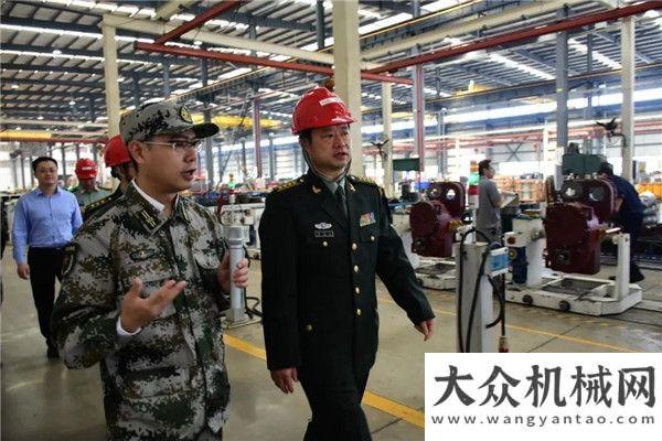 工考察調(diào)研泉州市委、泉州市軍分區(qū)政委劉建軍一行蒞臨晉工機械調(diào)研山東