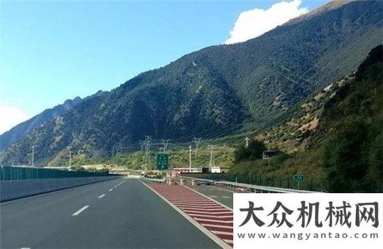 的機(jī)達(dá)剛路機(jī)：獻(xiàn)禮的西藏“最美高等級(jí)公路”與它的小伙伴們凱斯滑