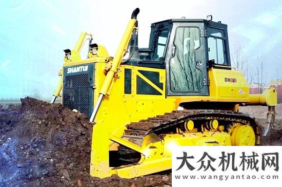 的推土專家萬千工程，山推為您再添施工利器——DH17全液壓推土機宣工推