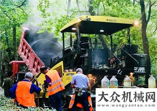 司指導(dǎo)工作雞公山道路黑化，幕后“黑手”就是寶馬格中建七