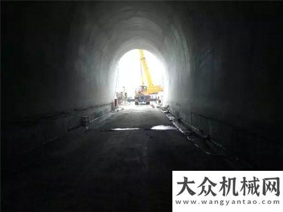 錨錠塊工程助力奇跡，柳工起重機(jī)參與渝懷鐵路復(fù)線施工五臺(tái)寶