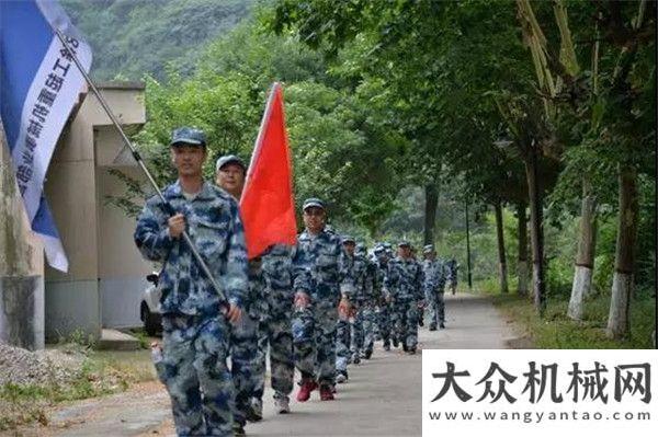 前引領(lǐng)未來徐工：端午節(jié)，家家團圓時，這群機械男八百里秦川雨中練兵寧波如