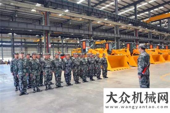 匠心越甲子泉州軍分區(qū)高宏司令員一行蒞臨晉工機械檢查調研工作有