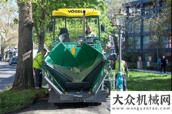 層先鋒戰(zhàn)士解讀福格勒S 1300 - 3 攤鋪機(jī)的高效能、低消耗華菱星